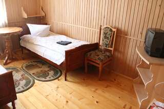 Лоджи Cottage Gutsulia Яремче Двухместный номер с 1 кроватью или 2 отдельными кроватями, общая ванная комната-4
